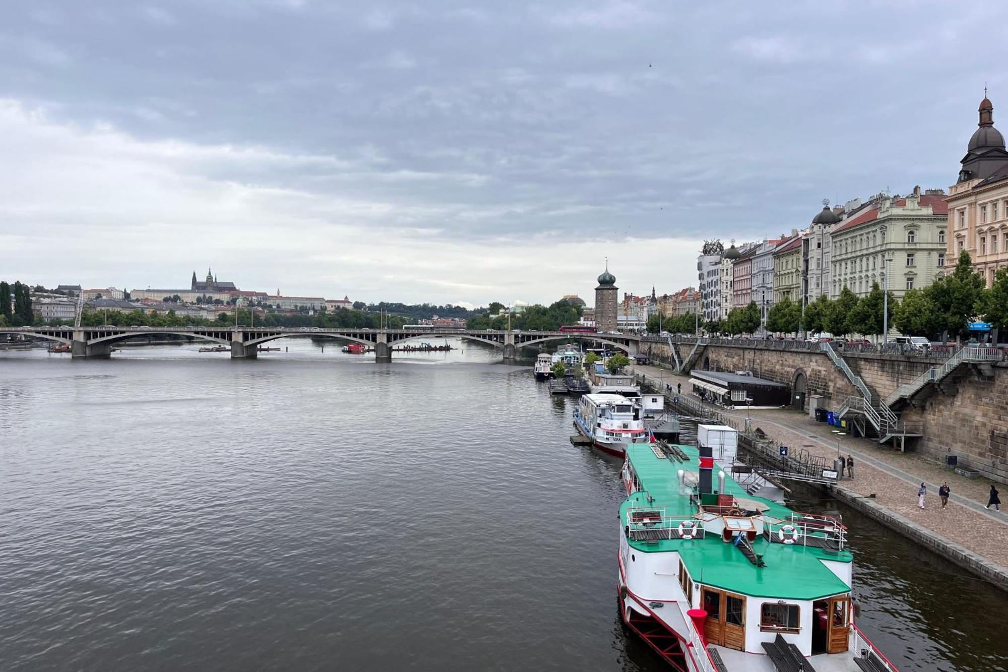 Comfortable And Cosy Apt A Few Steps From Dancing House And Naplavka Dance Prague Exterior photo