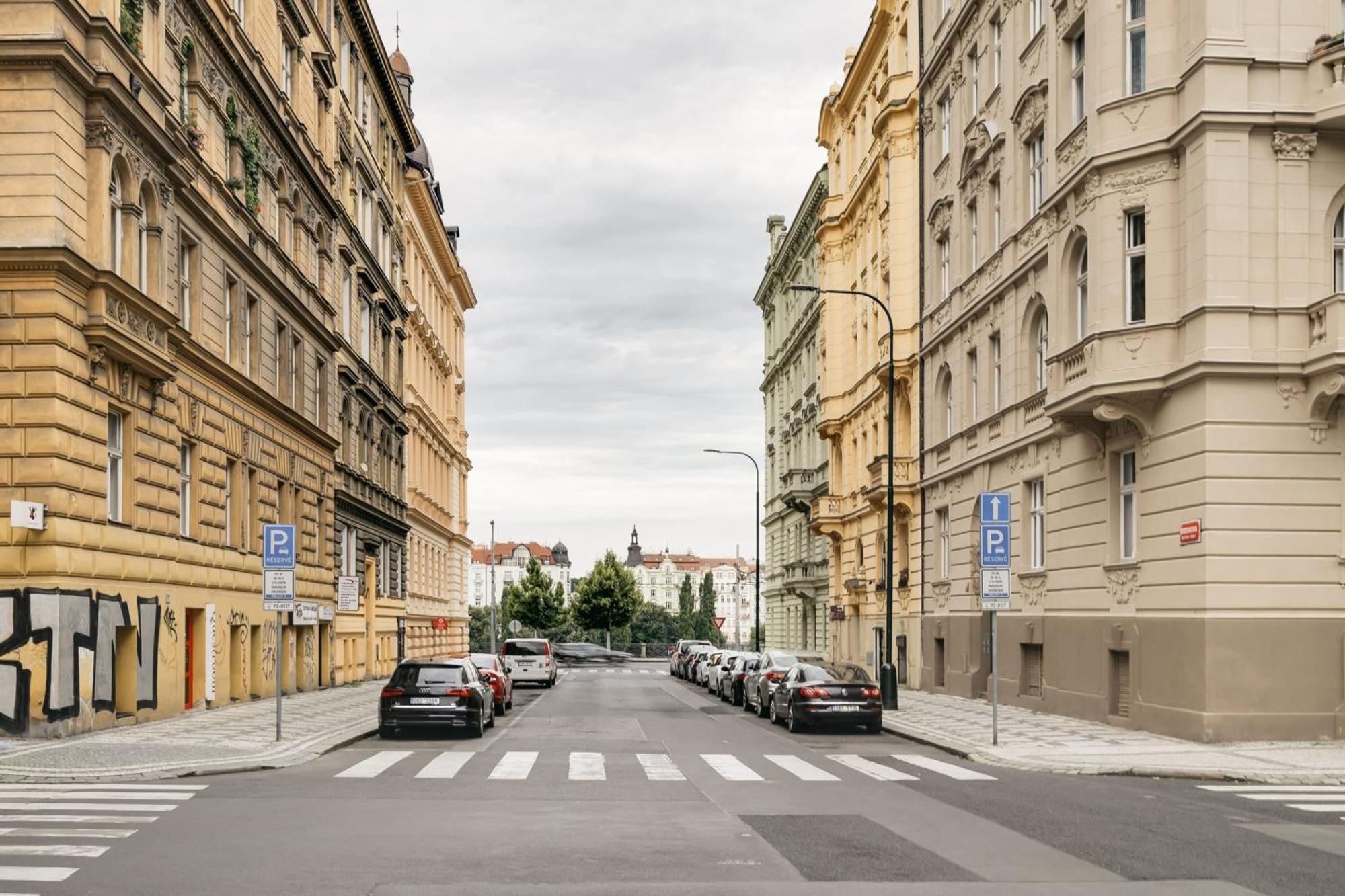 Comfortable And Cosy Apt A Few Steps From Dancing House And Naplavka Dance Prague Exterior photo