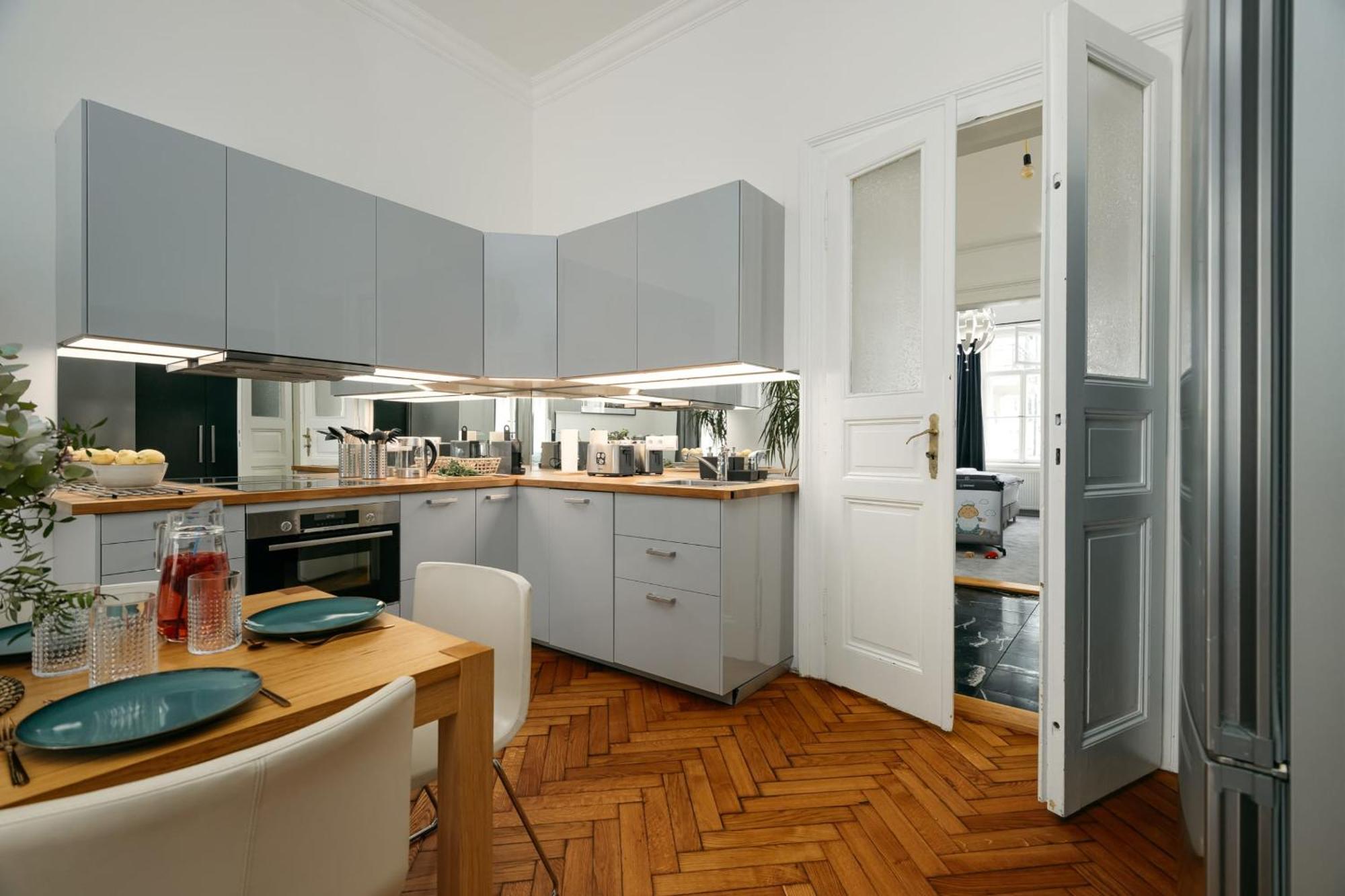 Comfortable And Cosy Apt A Few Steps From Dancing House And Naplavka Dance Prague Exterior photo