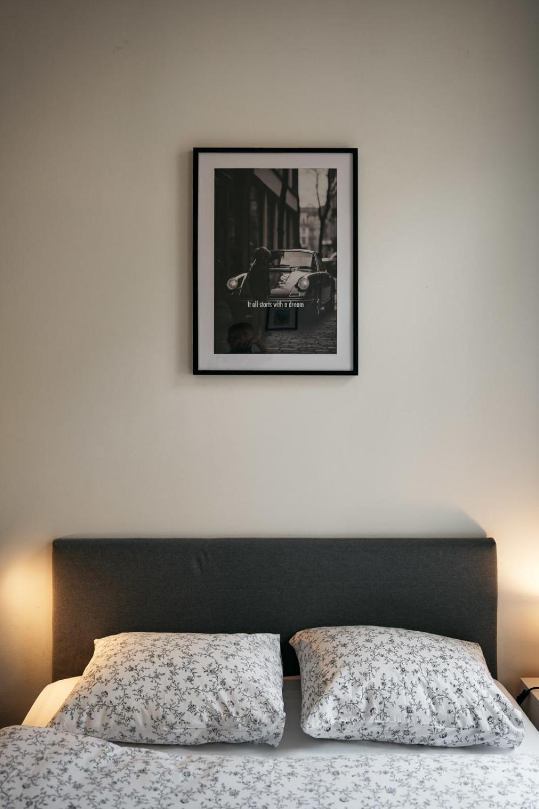 Comfortable And Cosy Apt A Few Steps From Dancing House And Naplavka Dance Prague Exterior photo