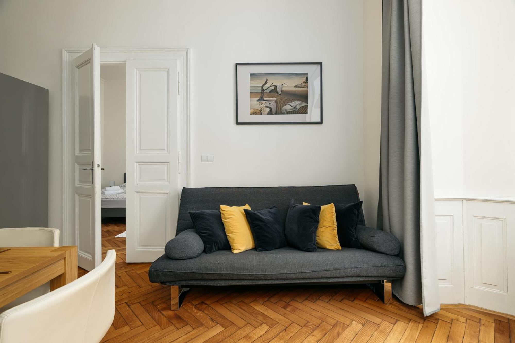 Comfortable And Cosy Apt A Few Steps From Dancing House And Naplavka Dance Prague Exterior photo