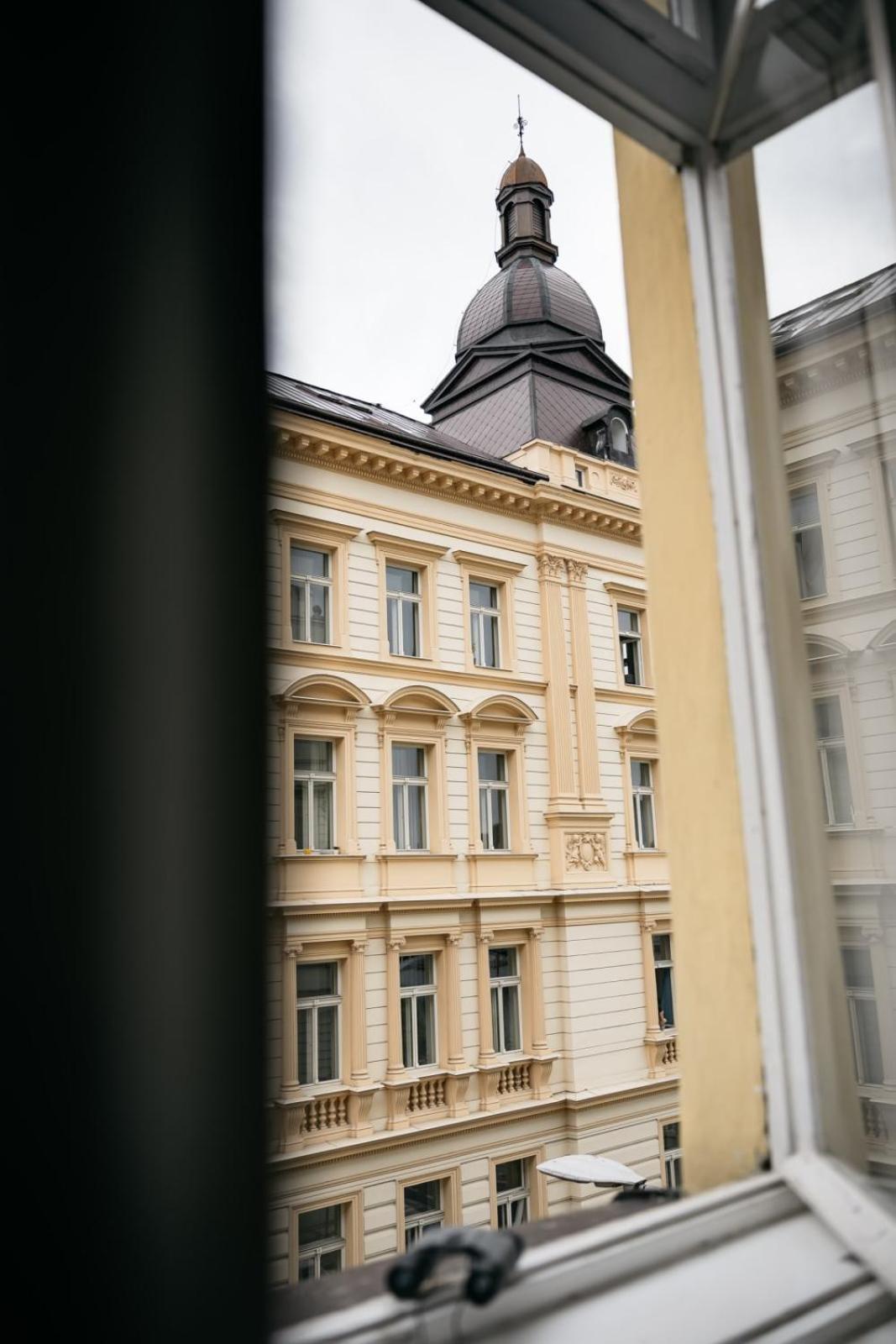 Comfortable And Cosy Apt A Few Steps From Dancing House And Naplavka Dance Prague Exterior photo